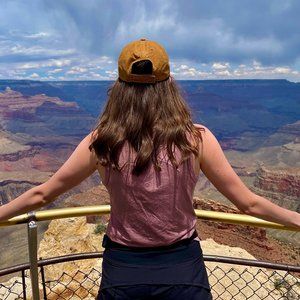 Meet your Posher, Yael